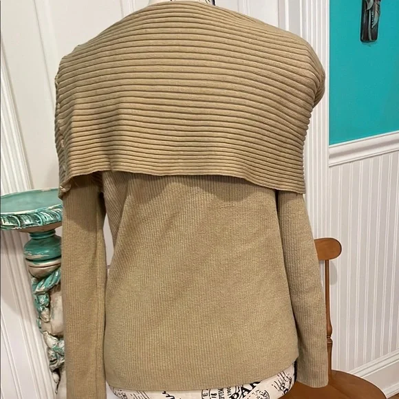 Elegant Tan Off-Shoulder Sweater - Picture 3 of 3